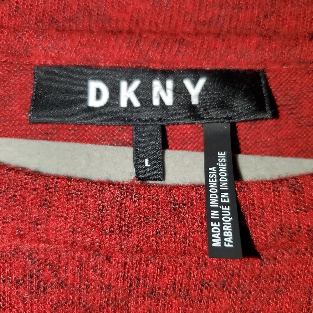 DKNY Women's long-sleeved Sweater - Picture 5 of 5
